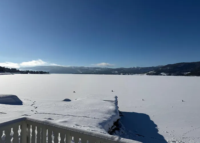 Ved Nisser Med Egen Strand, Brygge, Peis Og Robat Til Fri Bruk Kyrkjebygdi
